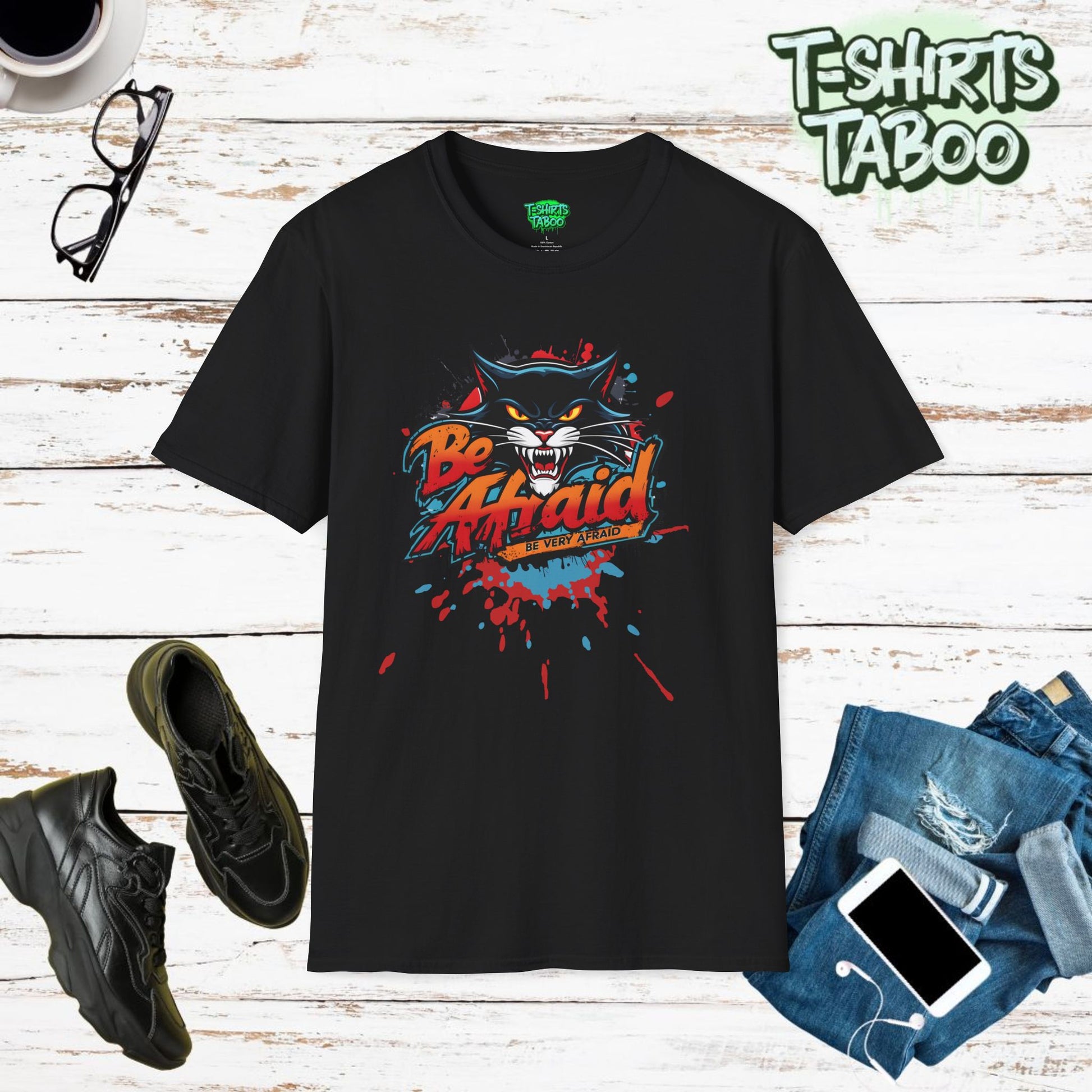 Halloween Shirts / Unleash your wild side with this incredible Be Afraid Black Cat Party shirt.  This shirt features a fierce black panther / black cat like graphic.